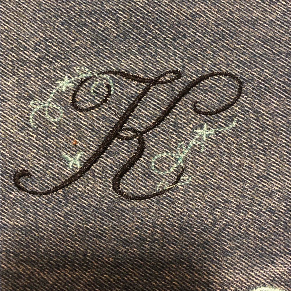 Monogramming - Picture 3 of 7